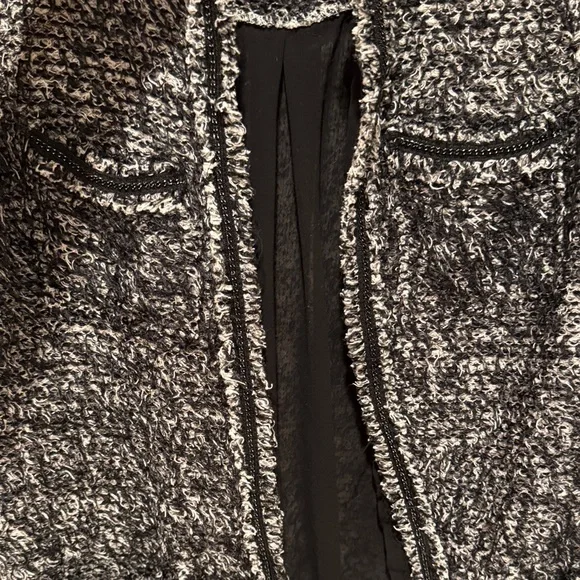 Zara Black and White Textured Cardigan - Picture 4 of 10
